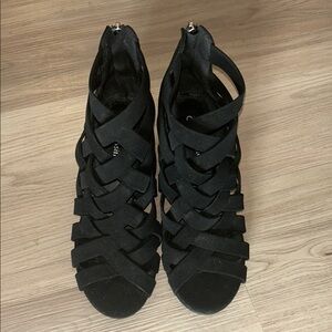 Cityclassified Strappy Women's Bootie Shoes Black 8 Peep Toe Block Heel